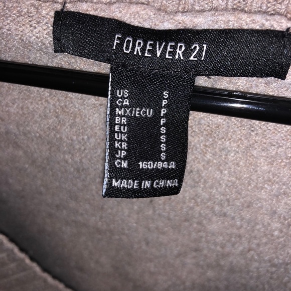 Sweater - Picture 3 of 3